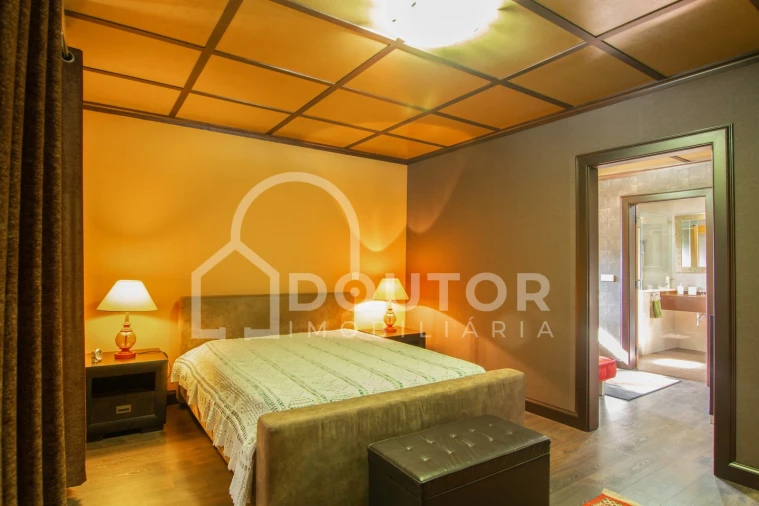Moradia T4 para Venda em São Martinho Foto 28