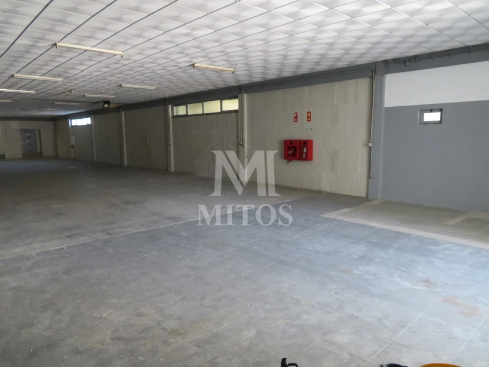 Armazém para Venda em Antas Foto 32