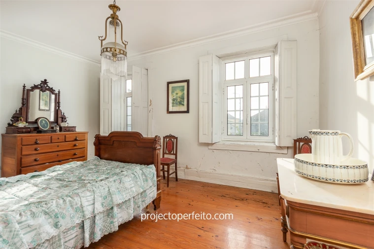 Moradia T8 para Venda em Serzedo e Perosinho Foto 18