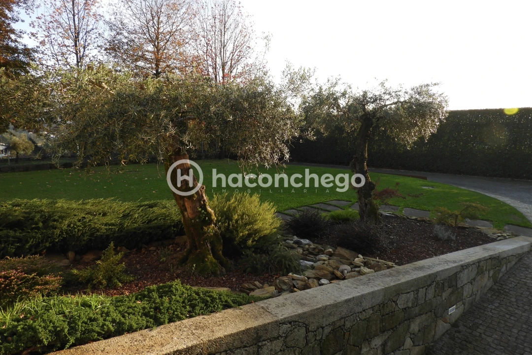 Moradia T4 para Venda em Roriz Foto 15