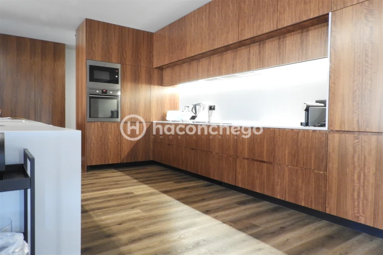 Moradia T4 para Venda em Roriz Foto 26