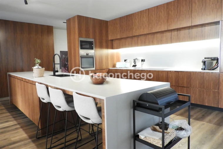 Moradia T4 para Venda em Roriz Foto 29