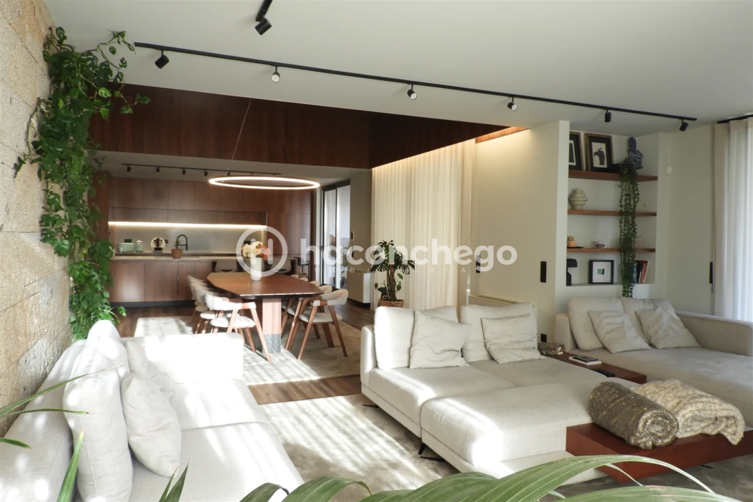 Moradia T4 para Venda em Roriz Foto 33