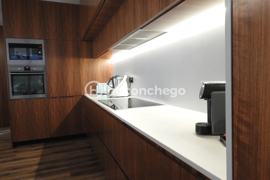 Moradia T4 para Venda em Roriz Foto 27