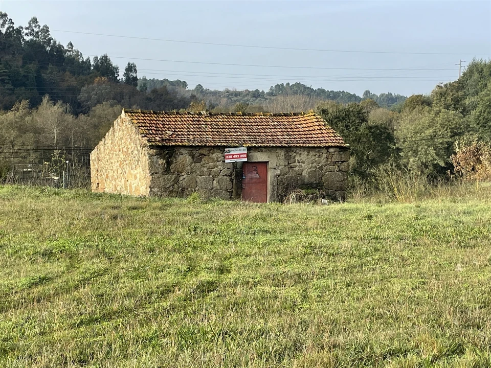 Armazém para Venda em Santa Comba Foto 8