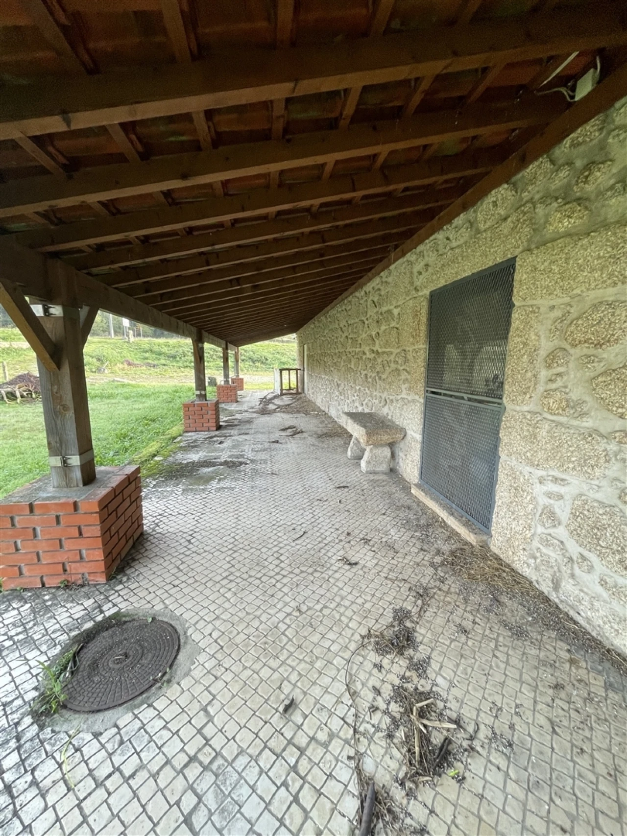 Armazém para Venda em Santa Comba Foto 14