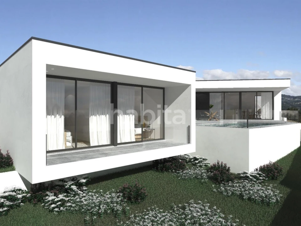 Moradia T3 para Venda em Estorãos Foto 1