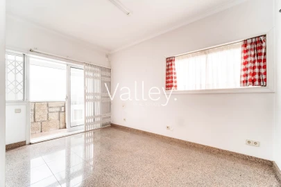 Moradia T5 para Venda em Aldoar, Foz do Douro e Nevogilde