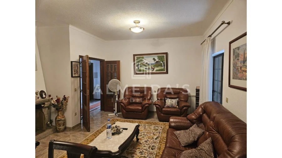 Moradia T3 para Venda em Vreia de Jales Foto 7