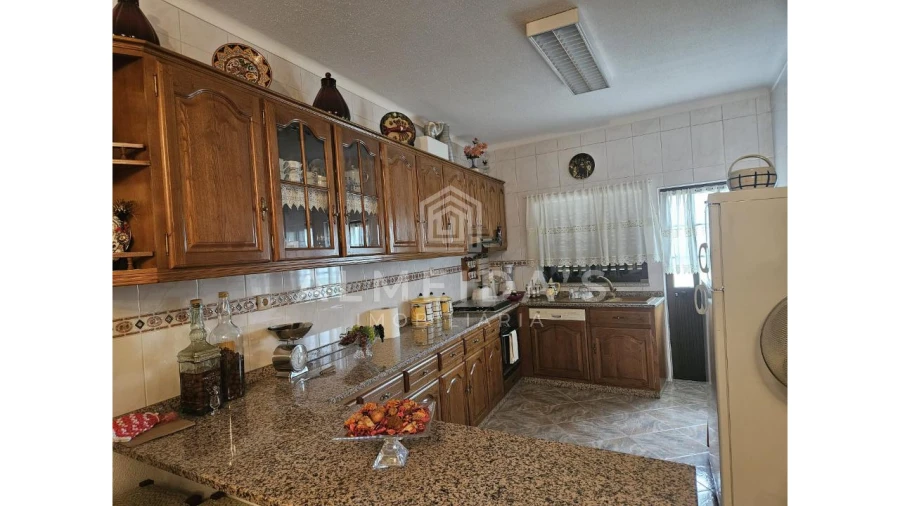 Moradia T3 para Venda em Vreia de Jales Foto 8