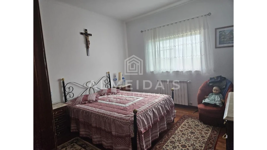 Moradia T3 para Venda em Vreia de Jales Foto 11