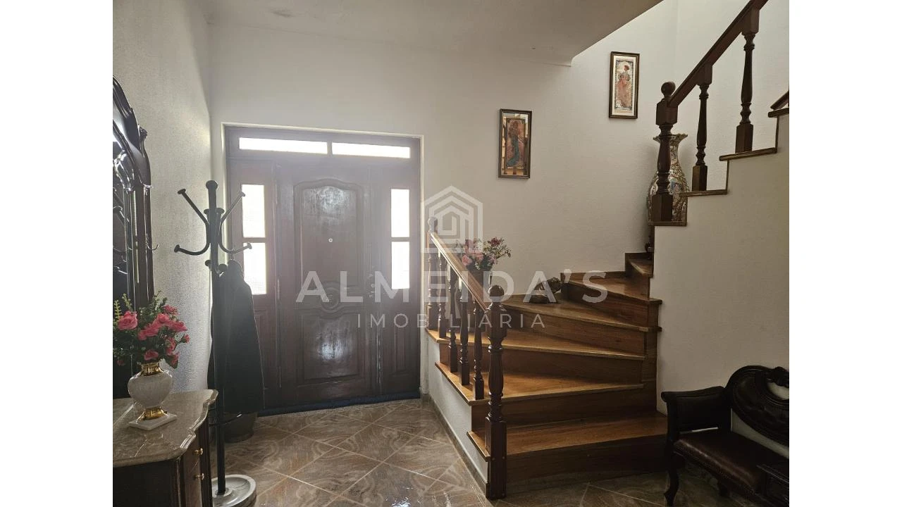 Moradia T3 para Venda em Vreia de Jales Foto 9