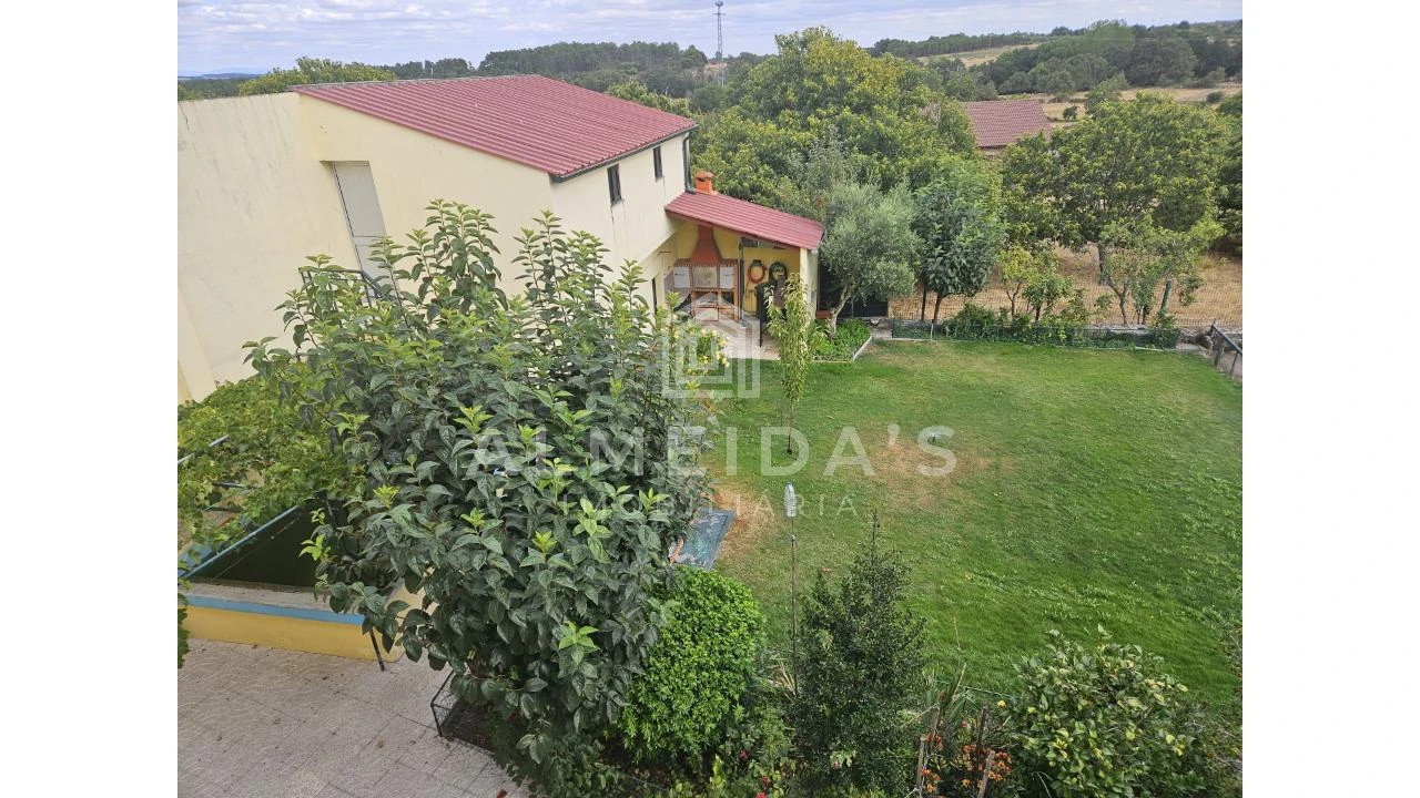 Moradia T3 para Venda em Vreia de Jales Foto 5