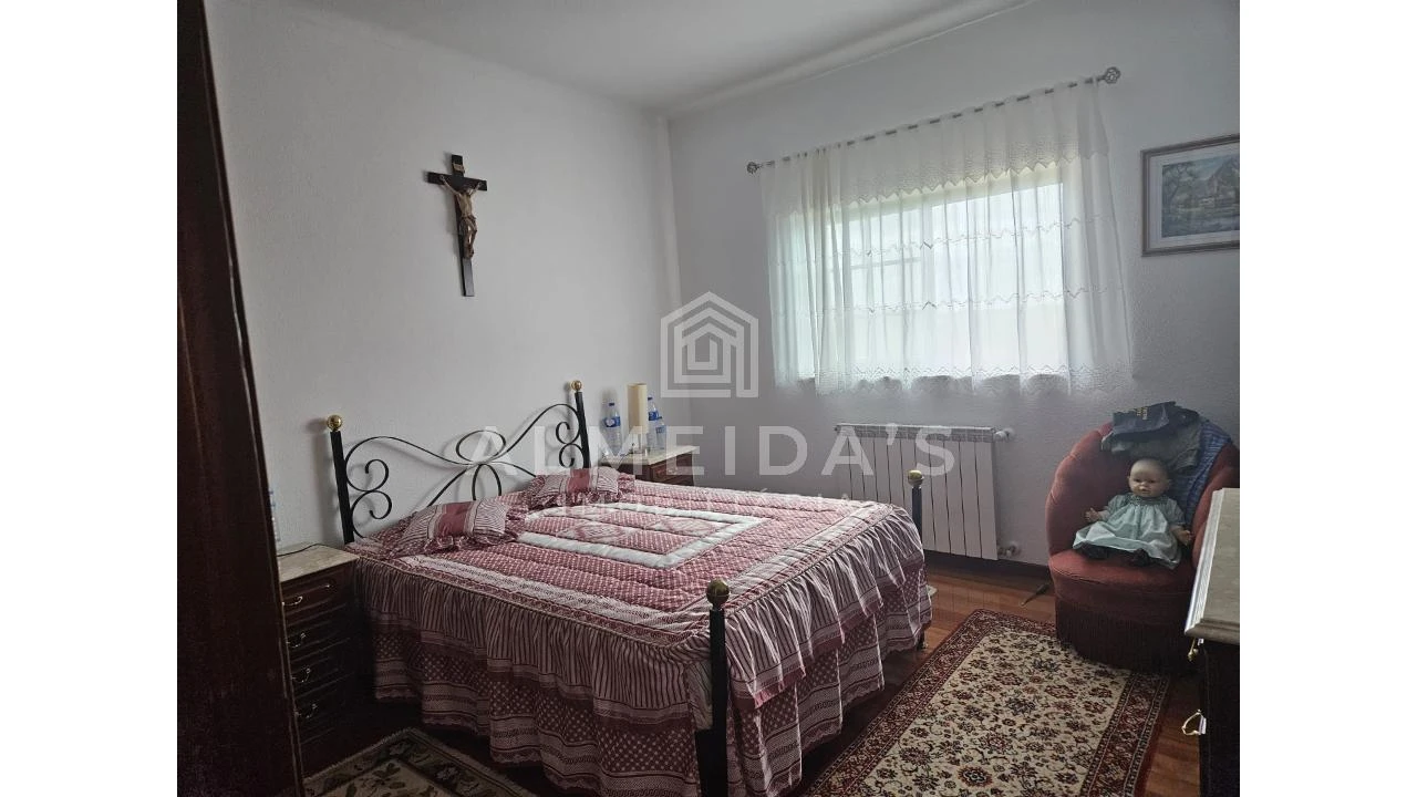 Moradia T3 para Venda em Vreia de Jales Foto 11