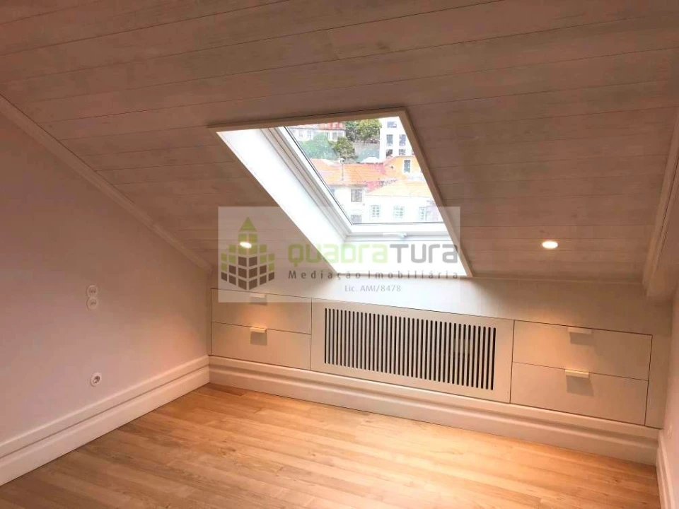 Apartamento T4 para Venda em Cedofeita, Santo Ildefonso, Sé, Miragaia, São Nicolau e Vitória Foto 13