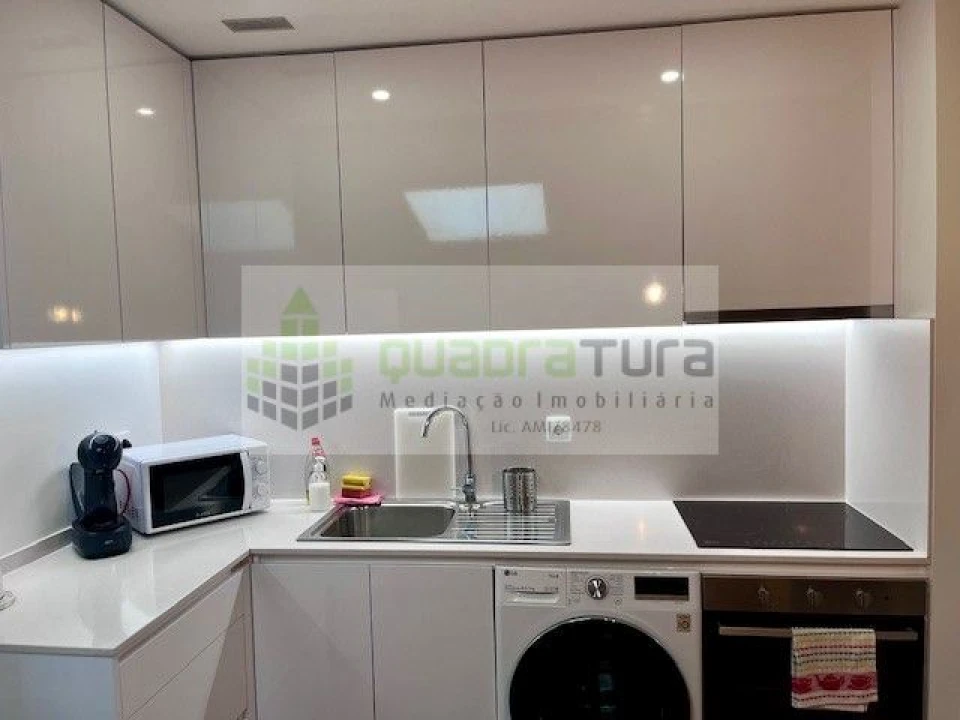 Apartamento T4 para Venda em Bonfim Foto 19