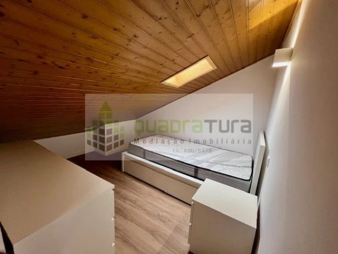 Apartamento T4 para Venda em Bonfim Foto 23