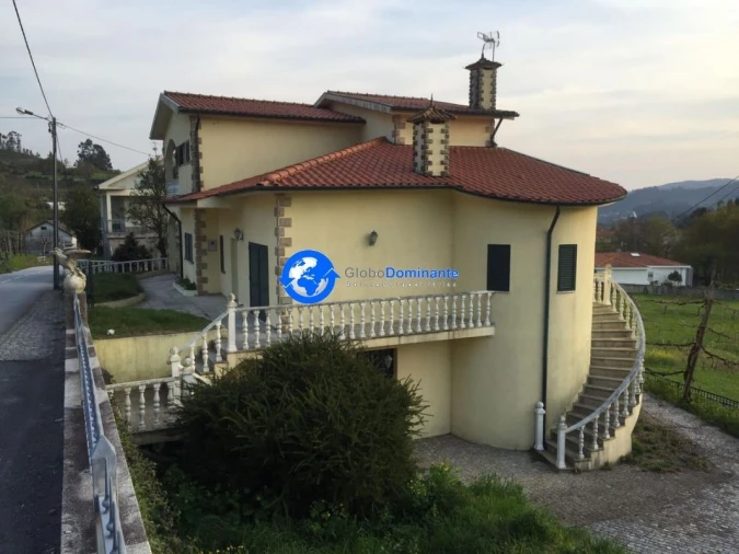 Moradia T4 para Venda em Vade