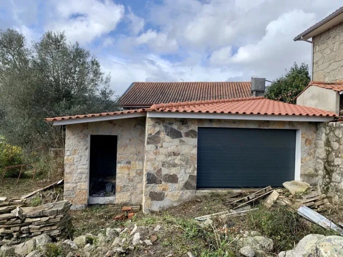 Moradia T4 para Venda em Vila Verde Foto 6