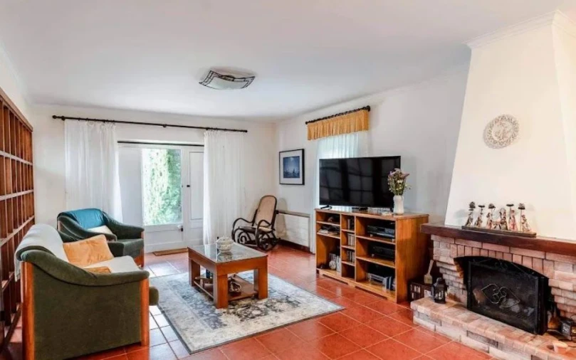 Moradia T4 para Venda em Vitorino das Donas Foto 4