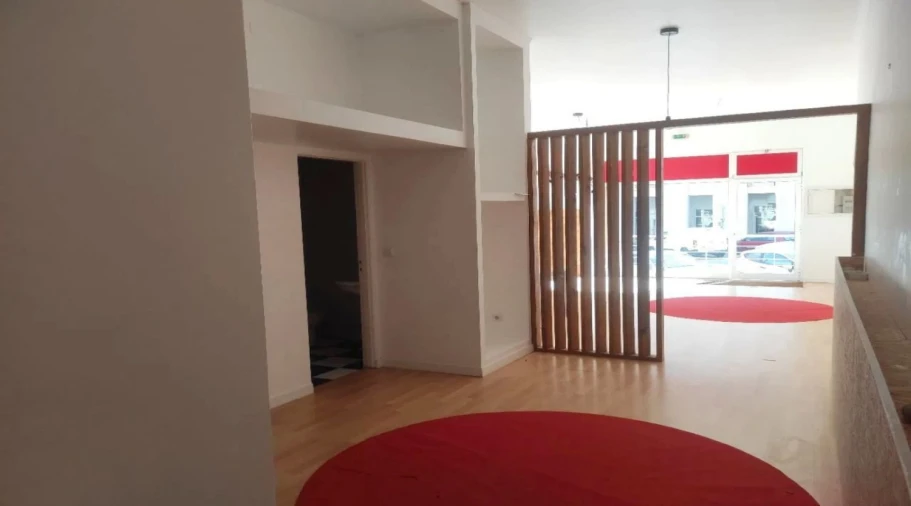 Negócio para Venda em Mesão Frio Foto 13