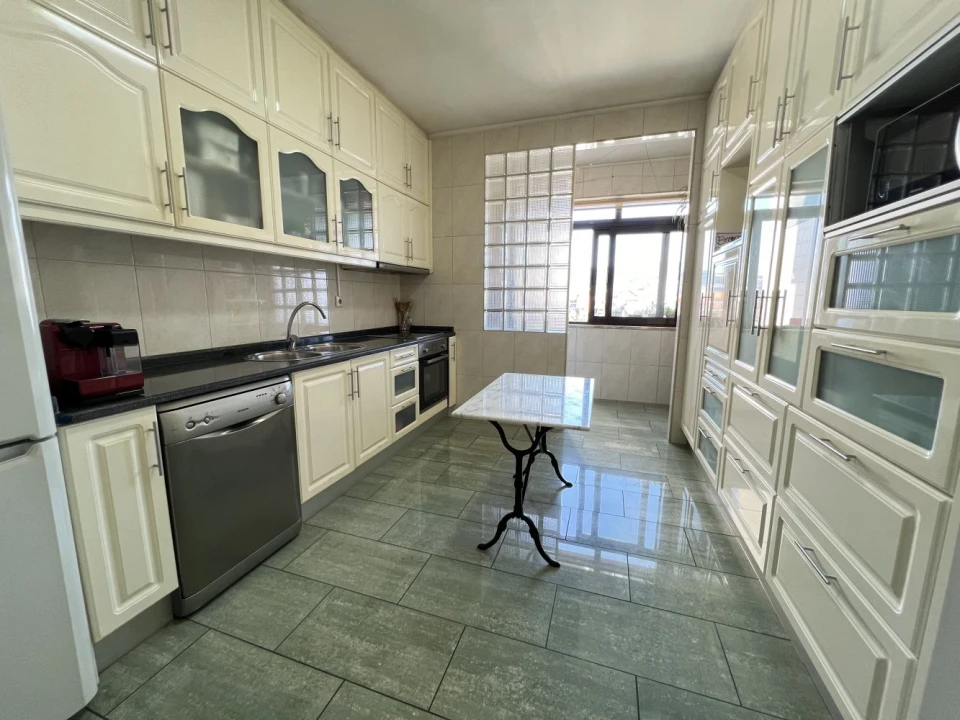 Apartamento T4 para Venda em São Vitor (Braga) Foto 1