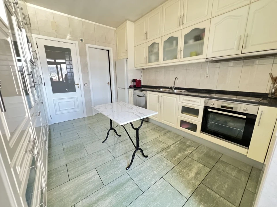 Apartamento T4 para Venda em São Vitor (Braga) Foto 3