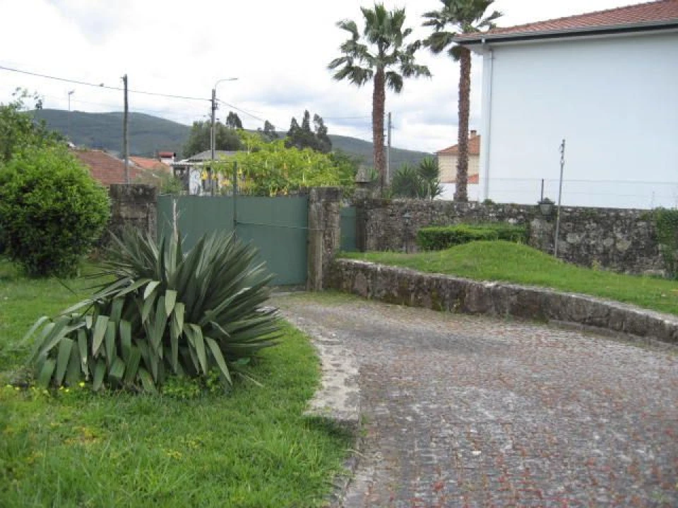 Moradia T6 para Venda em Barroselas e Carvoeiro Foto 5