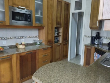 Moradia T6 para Venda em Barroselas e Carvoeiro