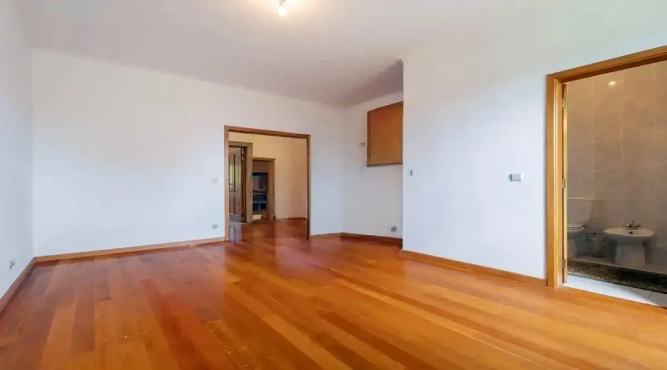 Moradia T5 para Venda em Amares e Figueiredo Foto 15