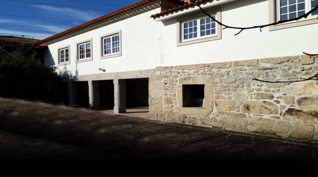 Moradia T5 para Venda em Amares e Figueiredo Foto 2