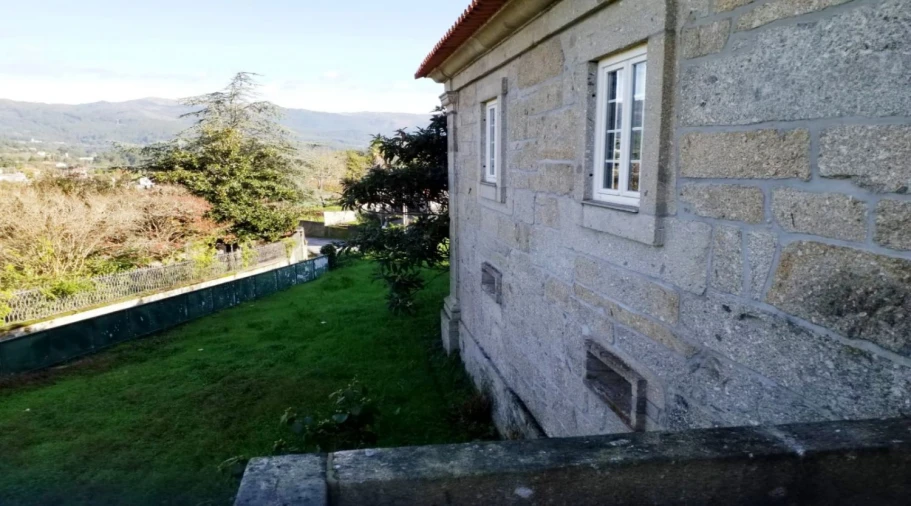 Moradia T5 para Venda em Amares e Figueiredo Foto 4