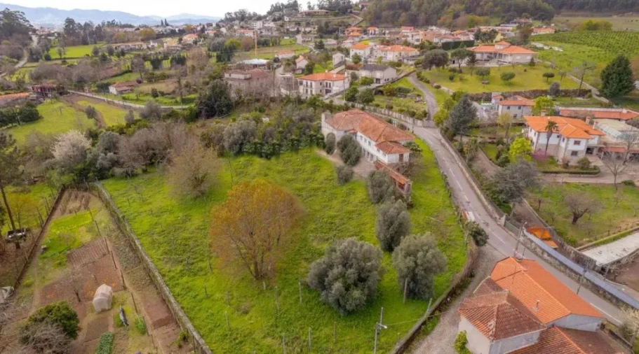 Moradia T5 para Venda em Amares e Figueiredo Foto 5