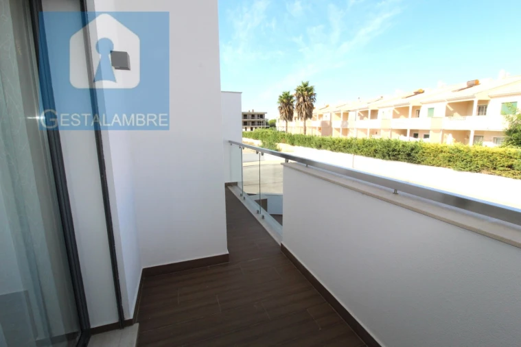 Moradia T4 para Venda em Ferreiras Foto 28