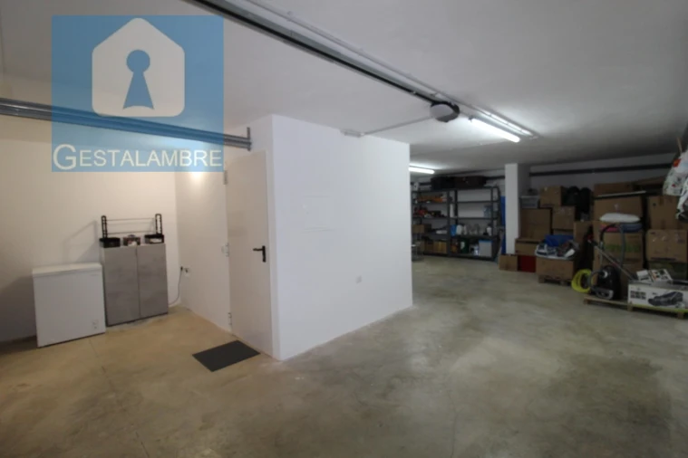 Moradia T4 para Venda em Ferreiras Foto 37