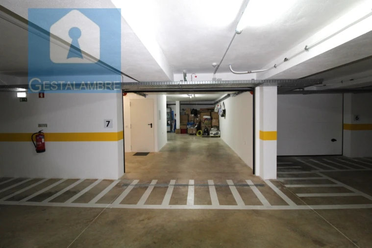 Moradia T4 para Venda em Ferreiras Foto 42