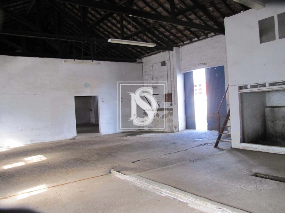 Armazém para Venda em Ermidas-Sado Foto 1