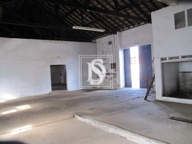 Armazém para Venda em Ermidas-Sado Foto 1