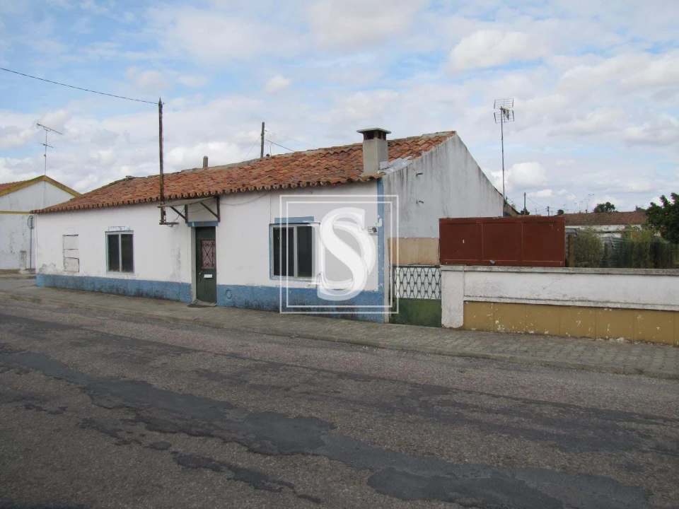 Moradia T3 para Venda em Ermidas-Sado Foto 1