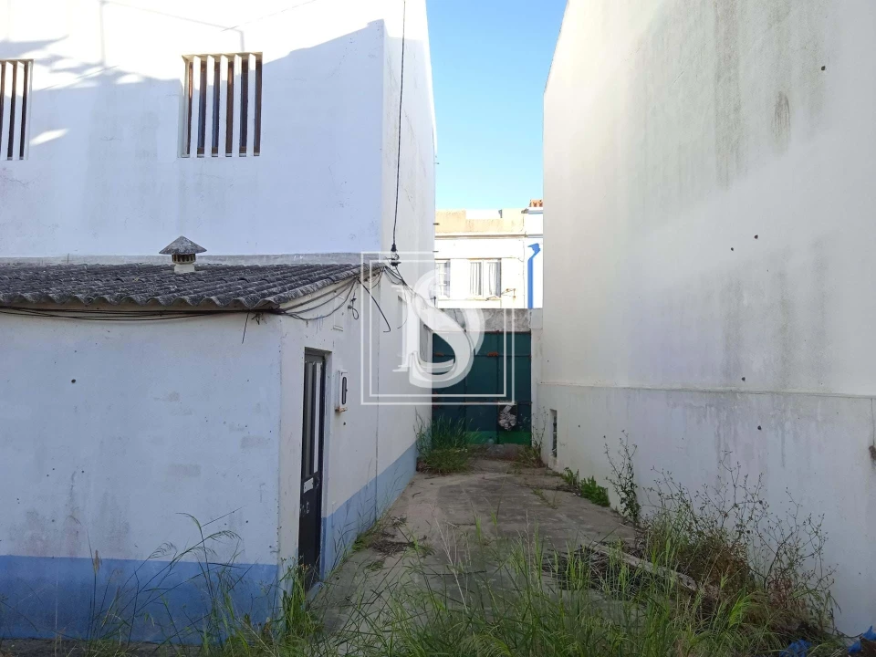 Moradia T9 para Venda em Sines Foto 8