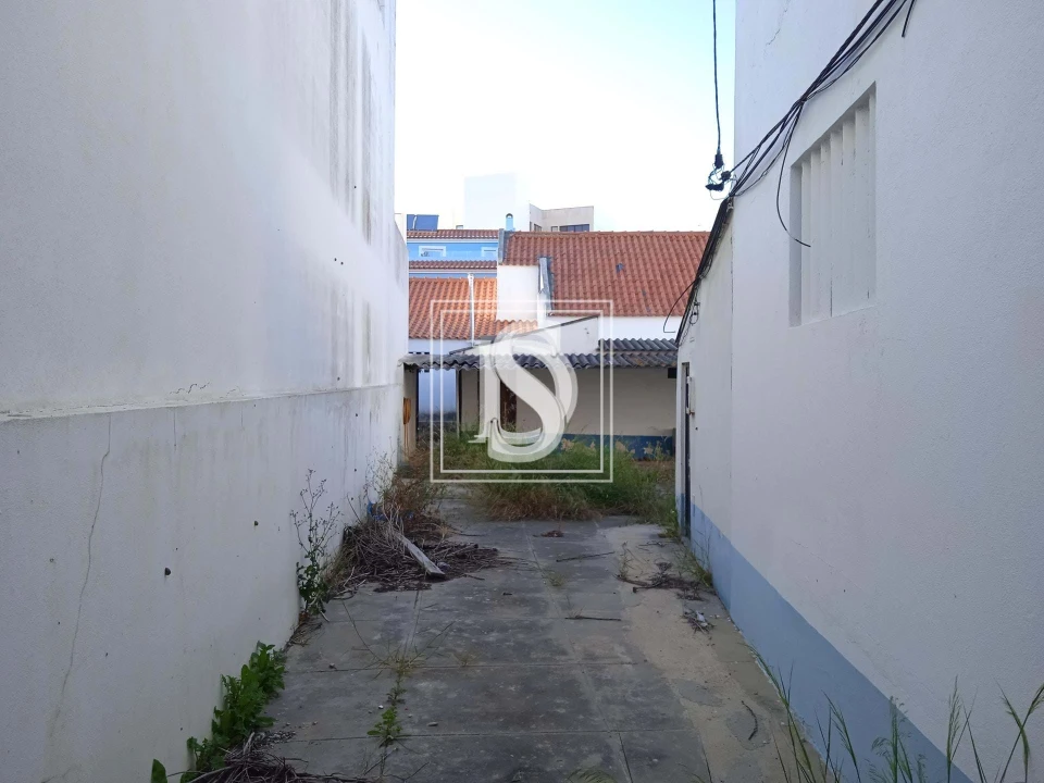 Moradia T9 para Venda em Sines Foto 13