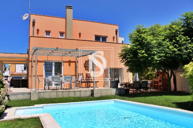 Moradia T4 para Venda em Santo Andre Foto 4