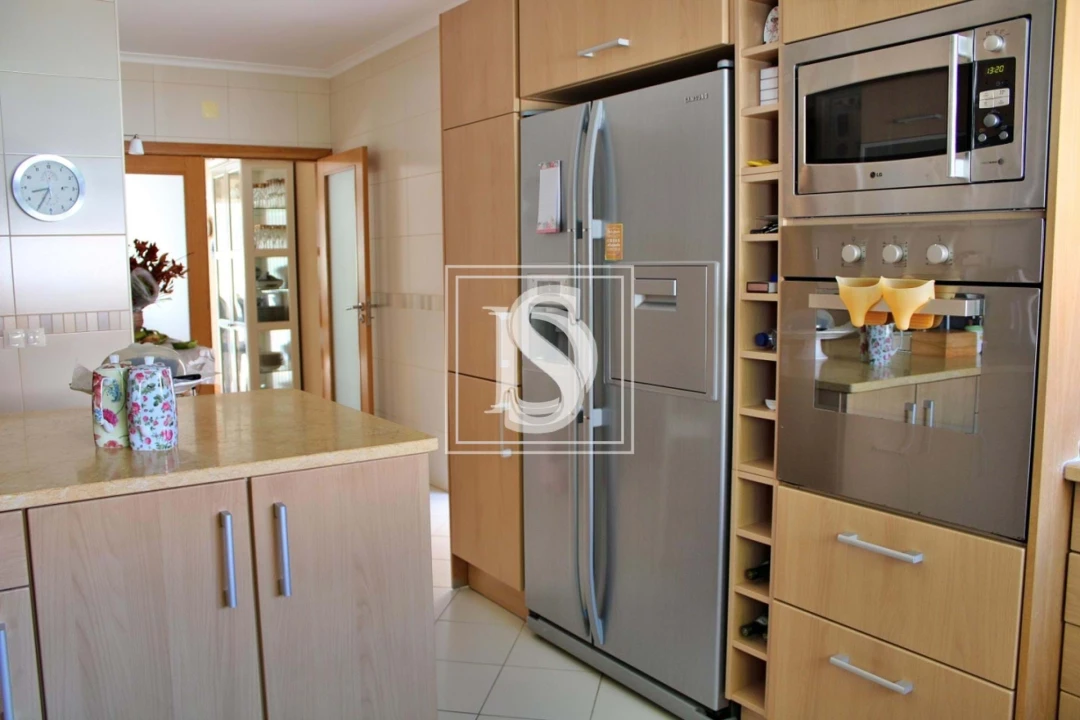 Moradia T4 para Venda em Santo Andre Foto 11