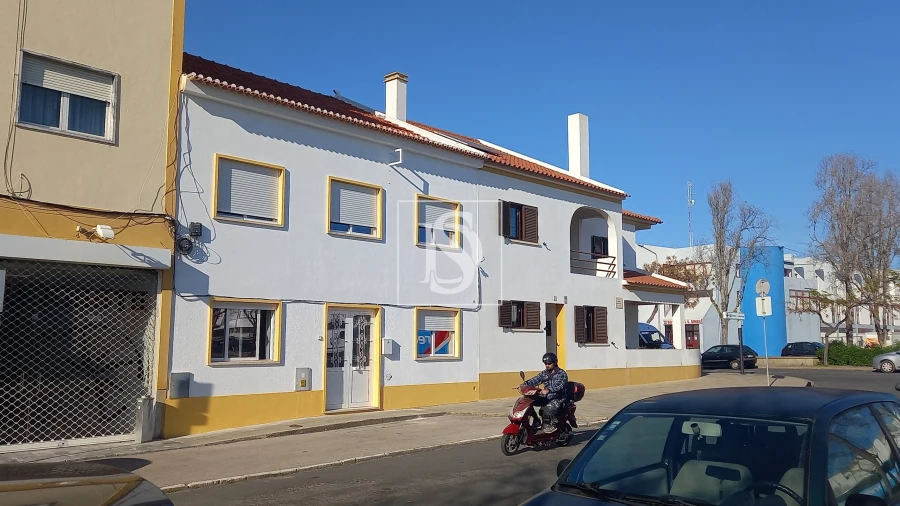 Prédio para Venda em Sines Foto 2