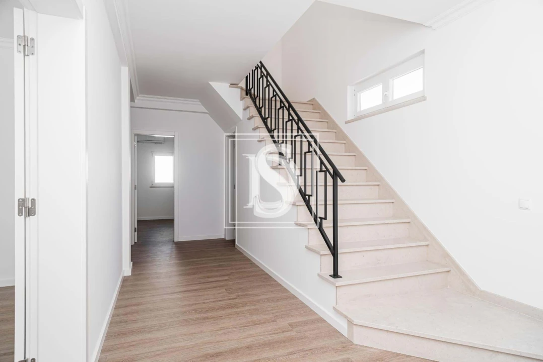 Moradia T4 para Venda em Santo Andre Foto 12