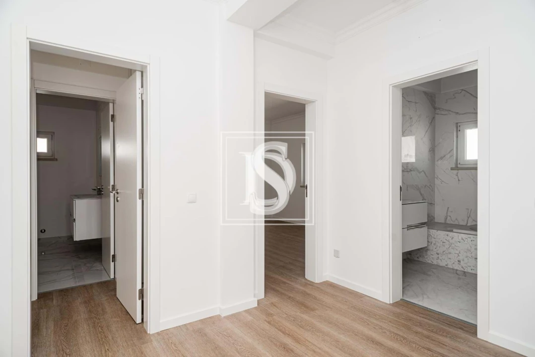 Moradia T4 para Venda em Santo Andre Foto 21