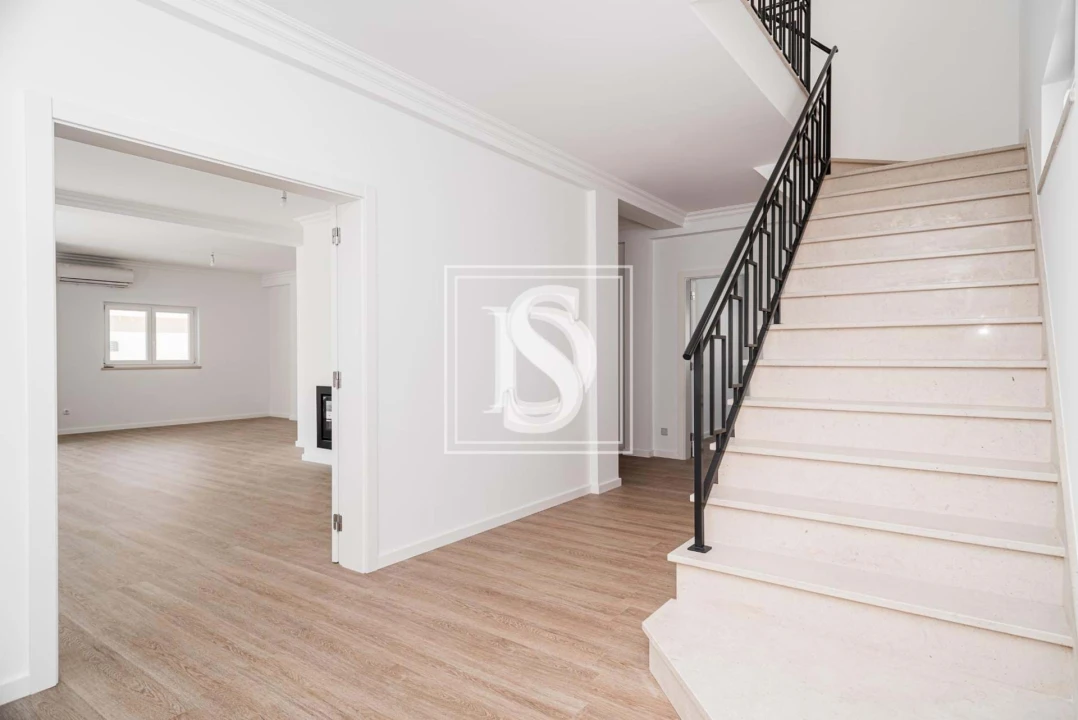 Moradia T4 para Venda em Santo Andre Foto 13