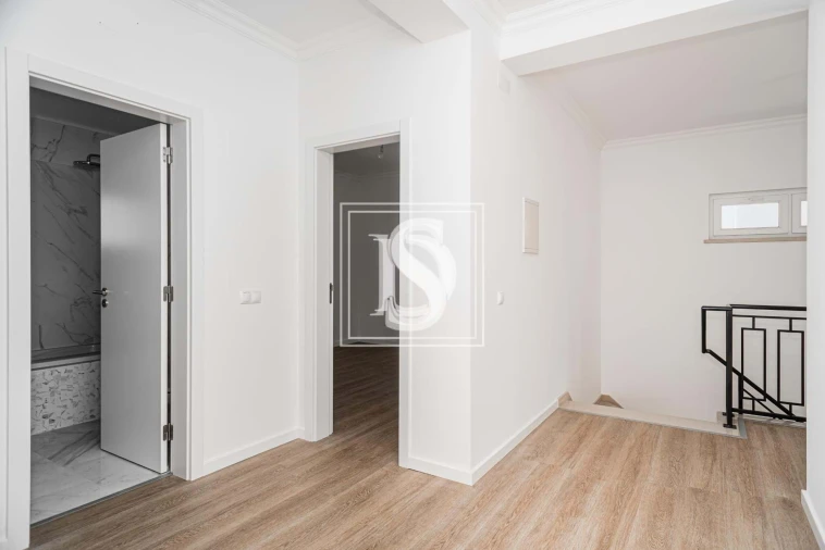 Moradia T4 para Venda em Santo Andre Foto 22