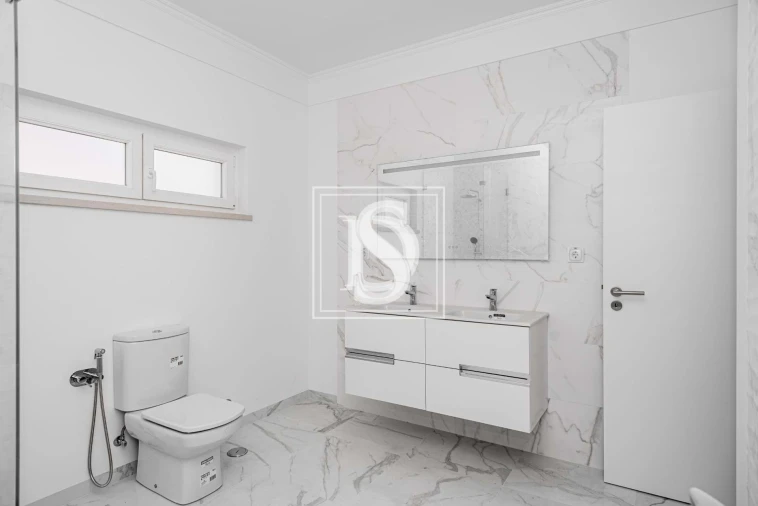 Moradia T4 para Venda em Santo Andre Foto 25