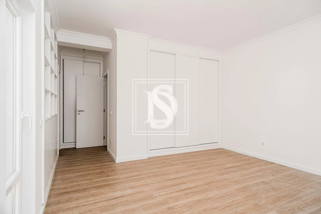 Moradia T4 para Venda em Santo Andre Foto 16